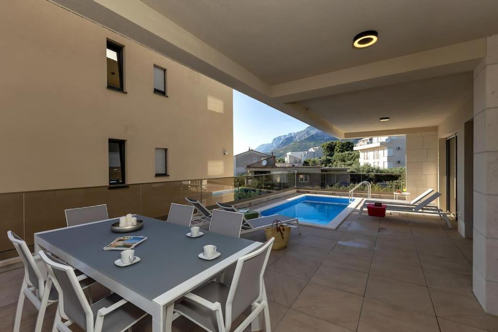 Apartman Delux With Private Pool - Makarska Exklusiv Tucepi Exterior photo
