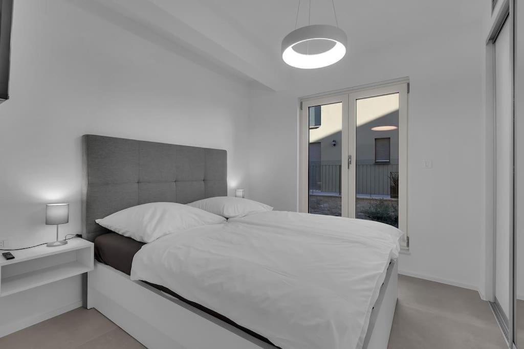 Apartman Delux With Private Pool - Makarska Exklusiv Tucepi Exterior photo