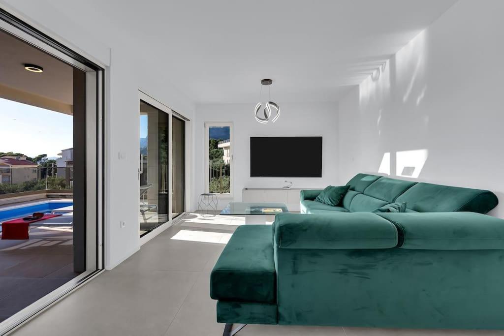 Apartman Delux With Private Pool - Makarska Exklusiv Tucepi Exterior photo