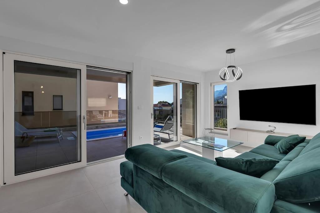 Apartman Delux With Private Pool - Makarska Exklusiv Tucepi Exterior photo